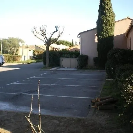Maison Bormes-les-mimosas, 2 Pieces, 4 Personnes - Fr-1-308-70 *
