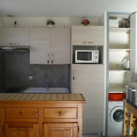 Maison Bormes-les-mimosas, 2 Pieces, 4 Personnes - Fr-1-308-70